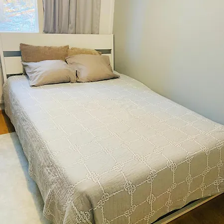 Private Near Metro, Free Parking,direct Bus From Airport Pansiyon