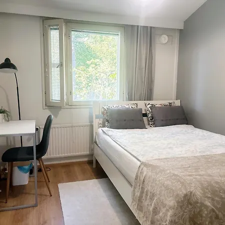 Private Near Metro, Free Parking,direct Bus From Airport * Helsinki